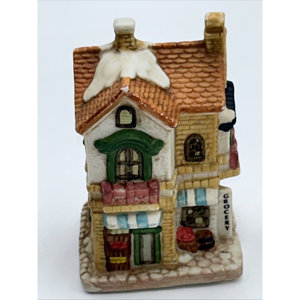 Minature Olde Town Village Porcelain Grocery 4 3/8 Tall 1993 Christmas Figure